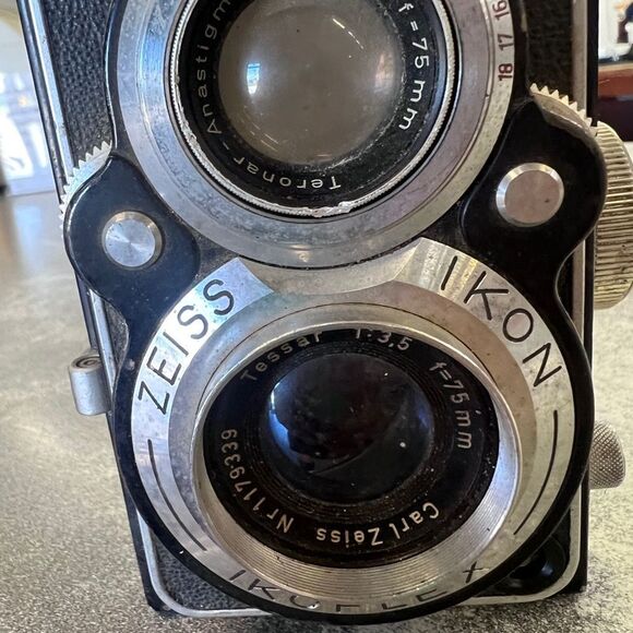 Zeiss Ikon Ikoflex twin lens medium format film TLR camera Free Shipping - Picture 9 of 9